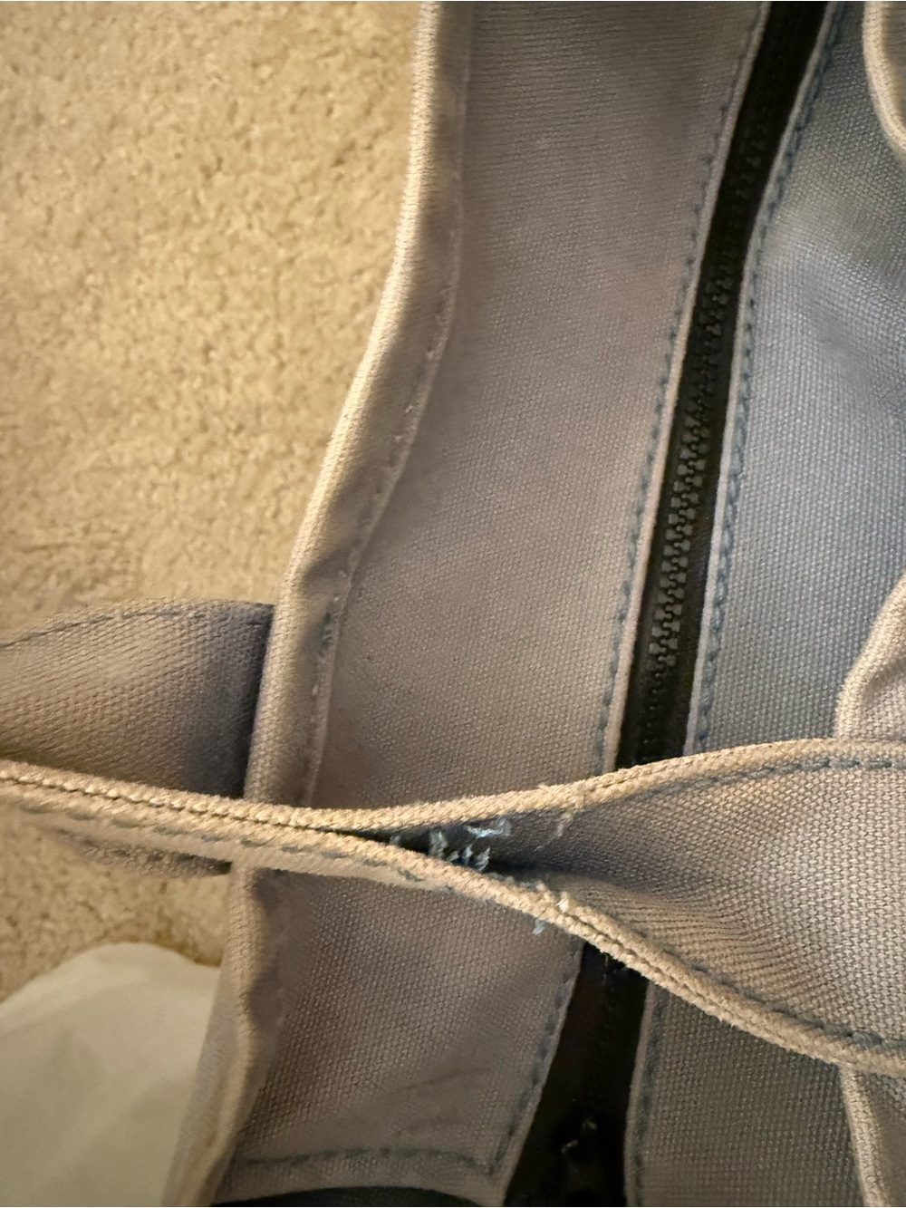Marc Jacobs The Tote Bag Canvas Tote in faded light blue - Picture 12 of 16